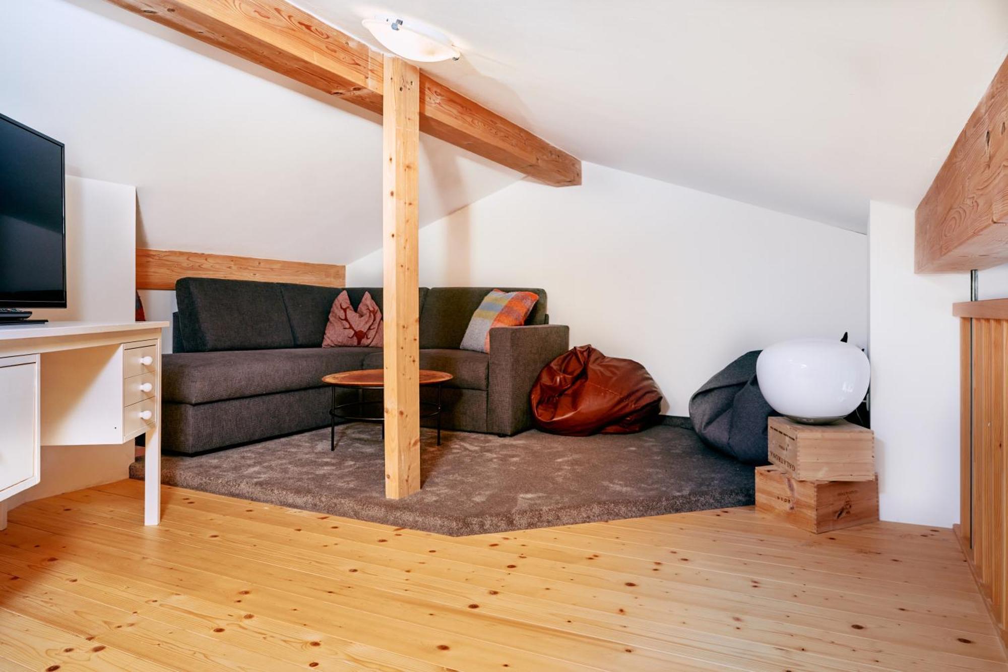 Home Suite Home